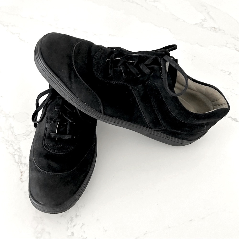 Tod's Sneaker Shoe Nubuck Leather Black Women's Size 7.5 Soft Comfort EU 37.5